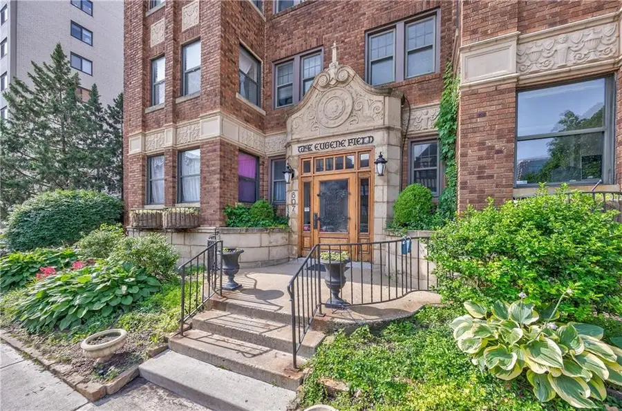 807 W 48th Street #304, Kansas City, MO 64112 - #2
