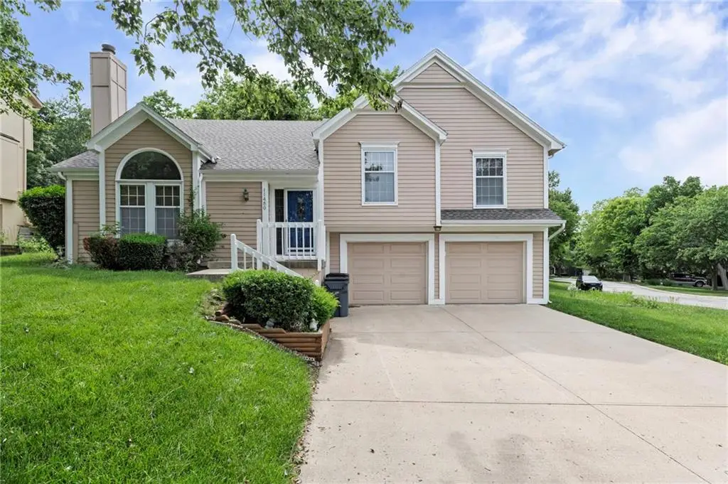 11450 S Hunter Drive, Olathe, KS 66061 - #1