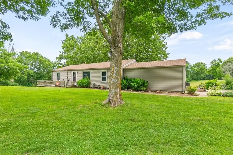 7337 Barnes Drive, Kansas City, KS 66109 - #2