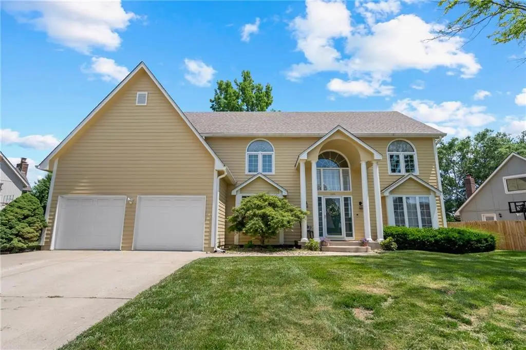 1305 NE Offshore Court, Blue Springs, MO 64014 - #1