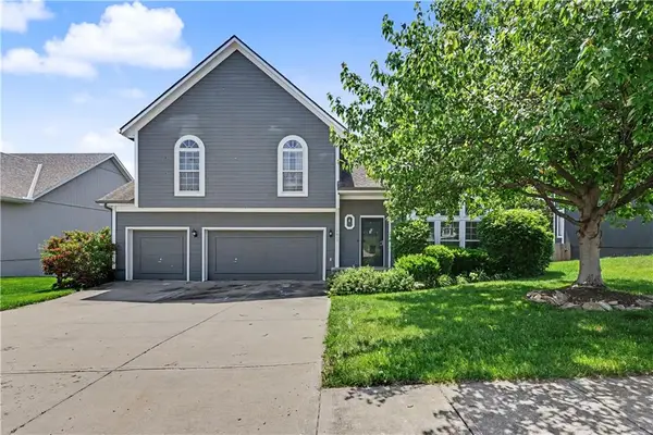 17013 E 43rd Street S, Independence, MO 64055