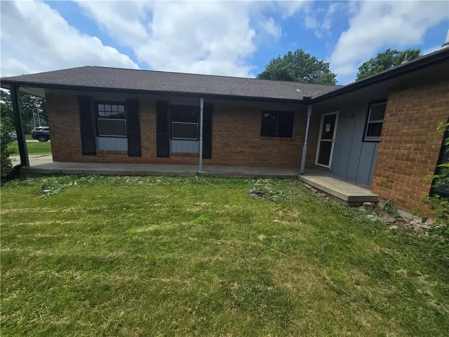 8700 Ford Avenue, Raytown, MO 64138 - #2