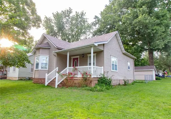 617 E Franklin Street, Clinton, MO 64735