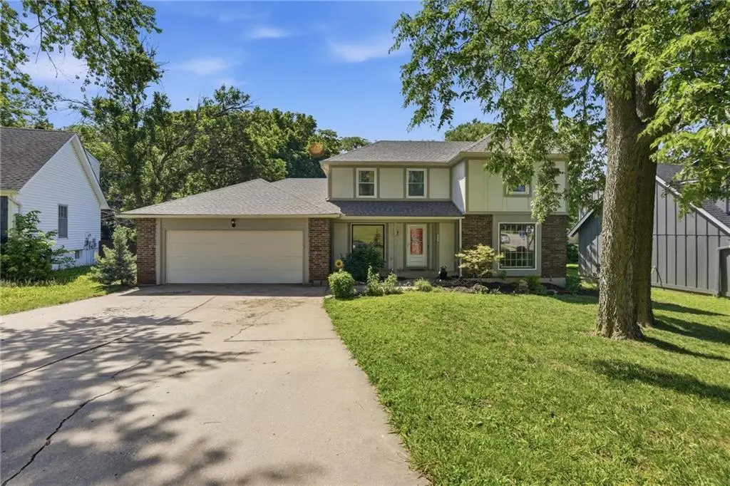 6925 Caenen Avenue, Shawnee, KS 66216 - #1