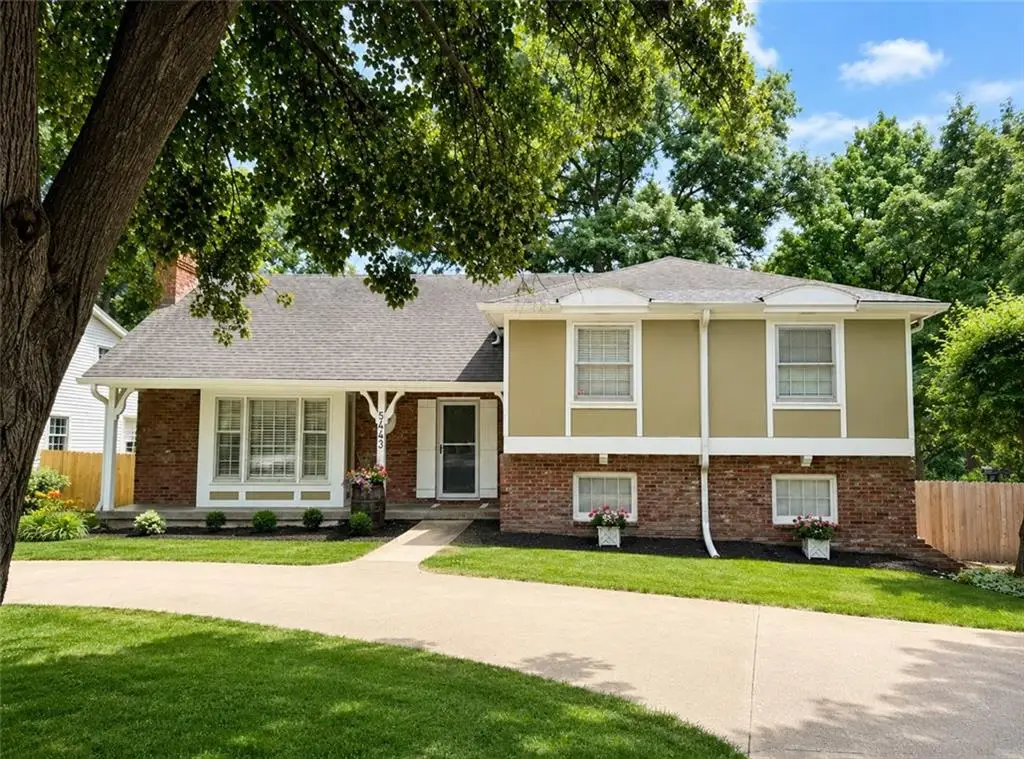 5443 W 100th Street W, Overland Park, KS 66207 - #1