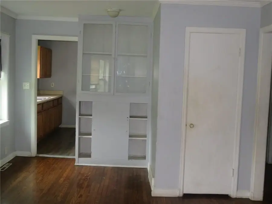 8321 Olive Street, Kansas City, MO 64132 - #3