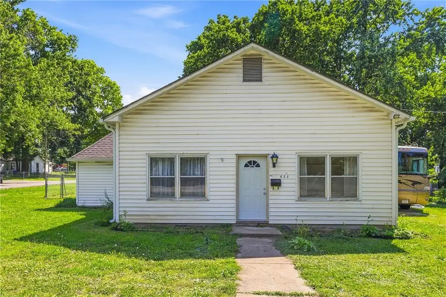 622 C Street, Belton, MO 64012 - #2