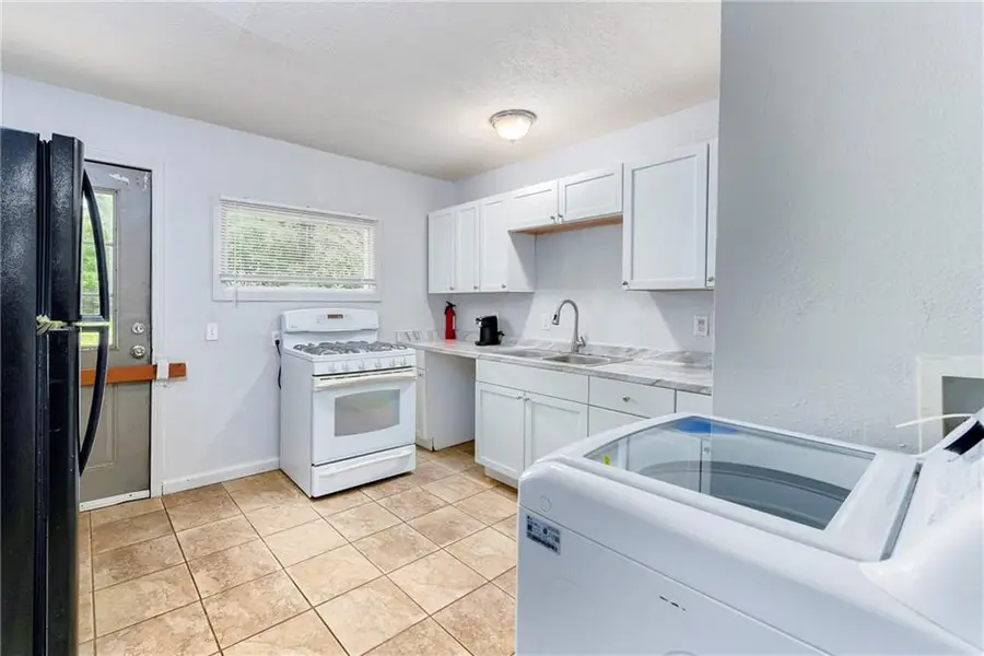 10719 Cambridge Avenue, Kansas City, MO 64134 - #3