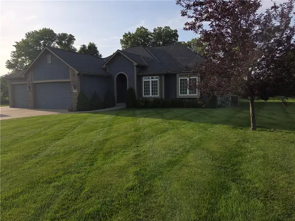 7400 E 157th Street, Belton, MO 64102