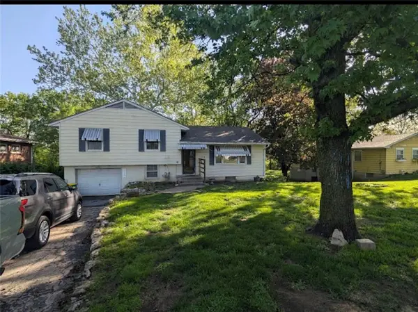 722 Shawnee Road, Kansas City, KS 66103