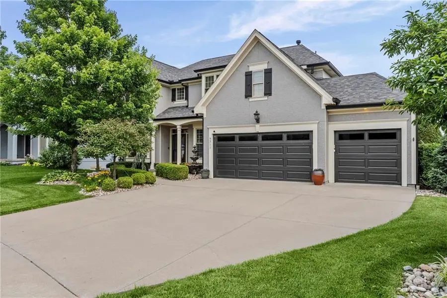 5211 Kenton Street, Shawnee, KS 66226 - #3