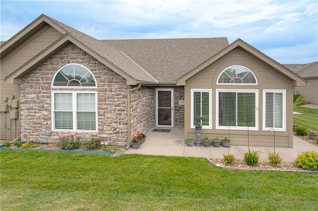 705 NE 65th Terrace, Gladstone, MO 64118 - #1
