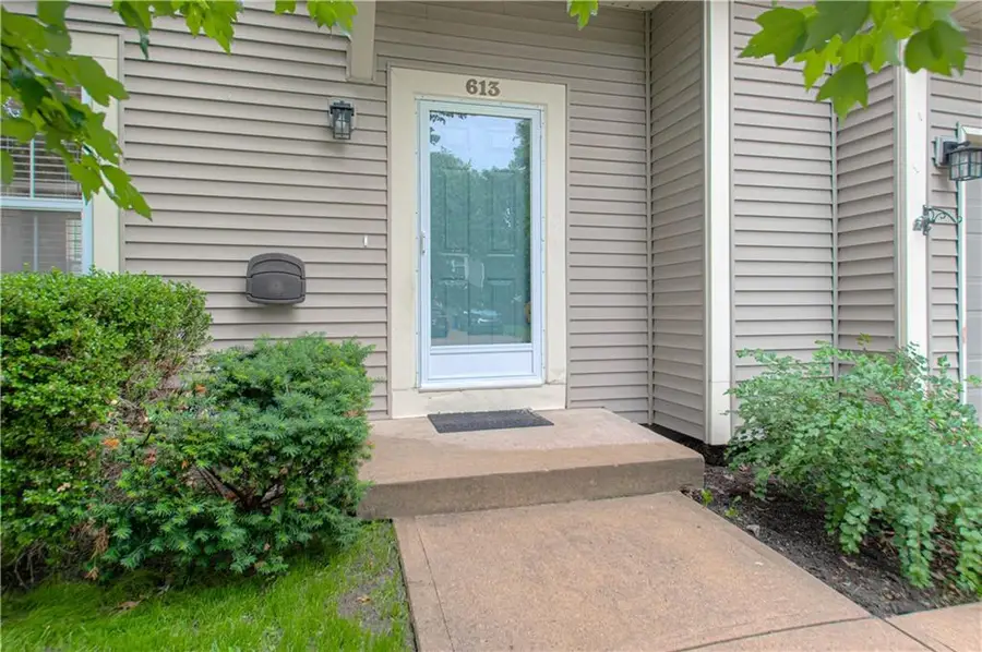 613 N Cedar Street, Gardner, KS 66030 - #3