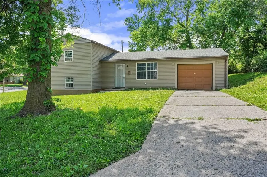 5260 Cypress Avenue, Kansas City, MO 64130 - #3