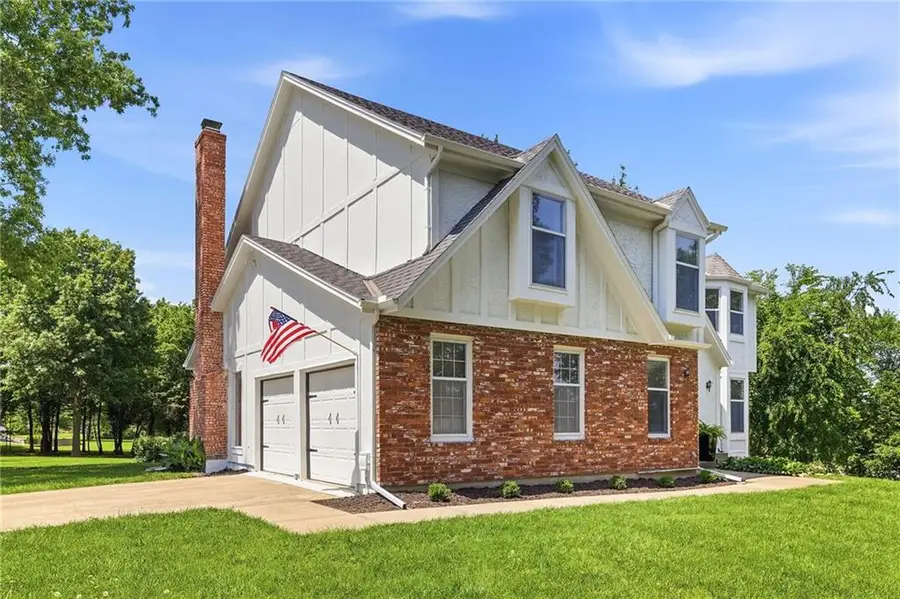 16720 Grandview Street, Overland Park, KS 66085 - #3