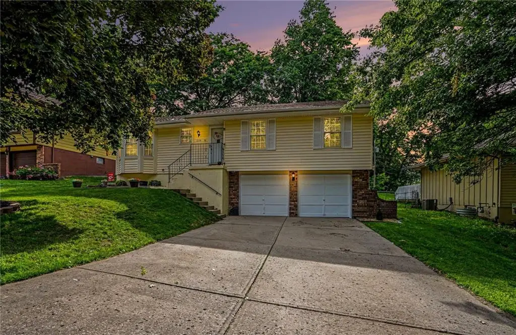 204 N Holder Road, Independence, MO 64050 - #1
