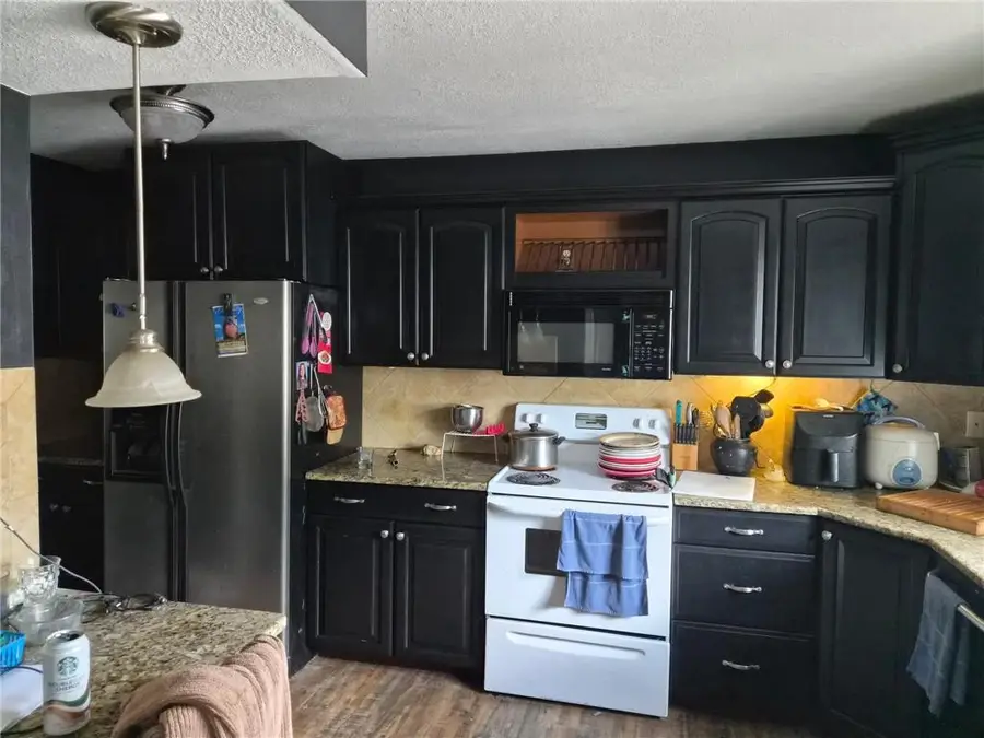 8828 Carriage Drive, Lenexa, KS 66215 - #2