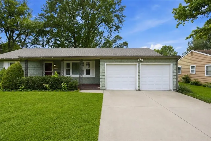 12708 12th Street, Grandview, MO 64030 - #3
