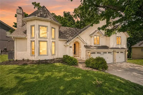 1808 NE 82nd Place, Kansas City, MO 64118