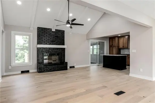 6906 Brownridge Drive, Shawnee, KS 66218