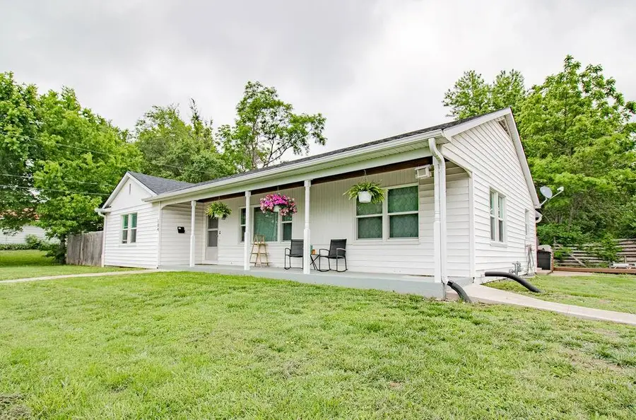104 S Bagby Street, Knob Noster, MO 65336 - #2