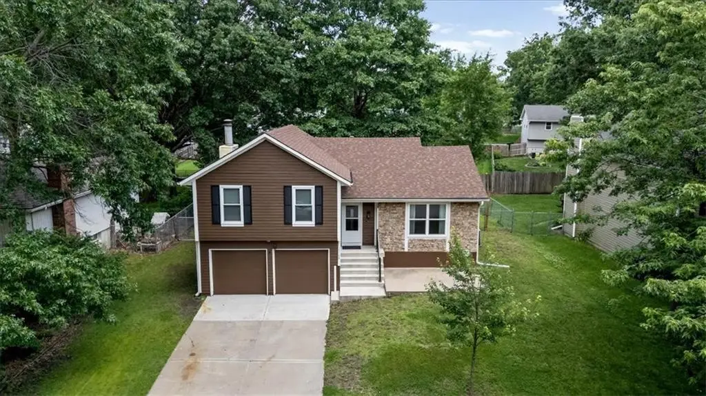 15109 S Seminole Drive, Olathe, KS 66062 - #1