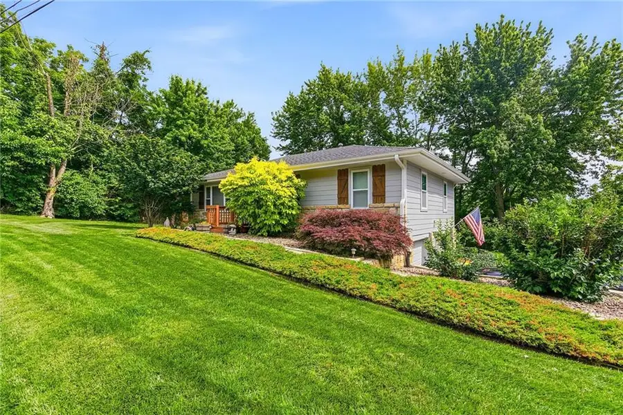 19211 W 65th Terrace, Shawnee, KS 66218 - #2