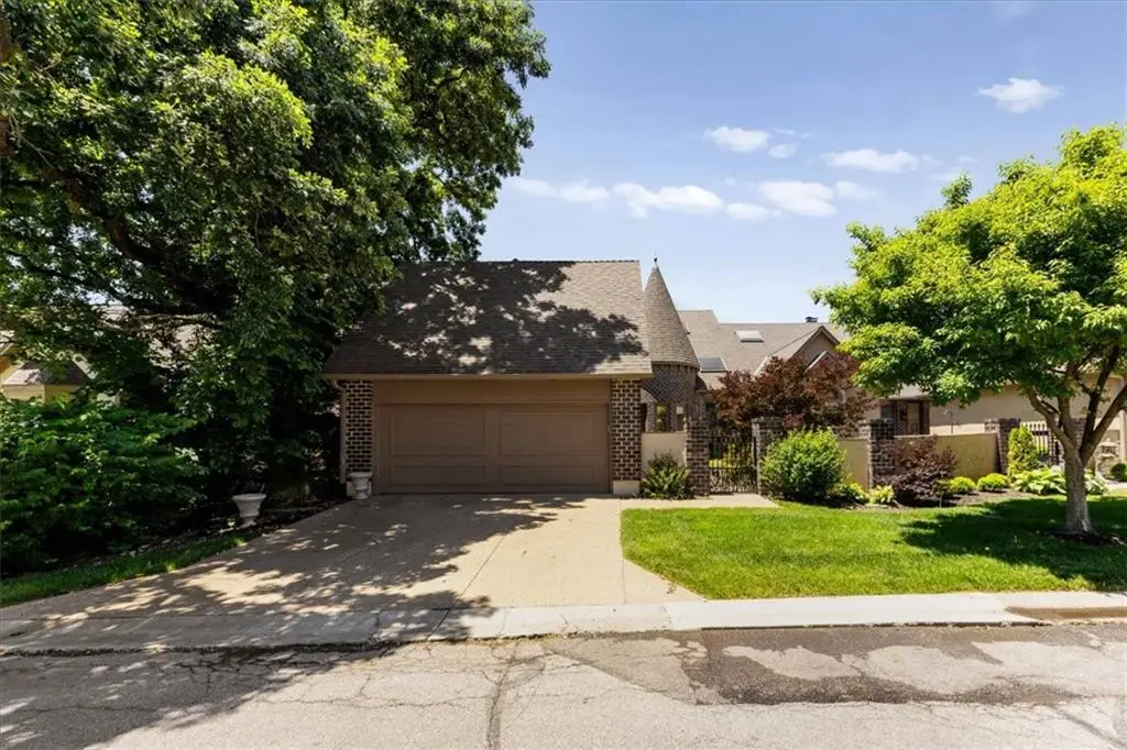12520 Cedar Street, Leawood, KS 66209 - #1