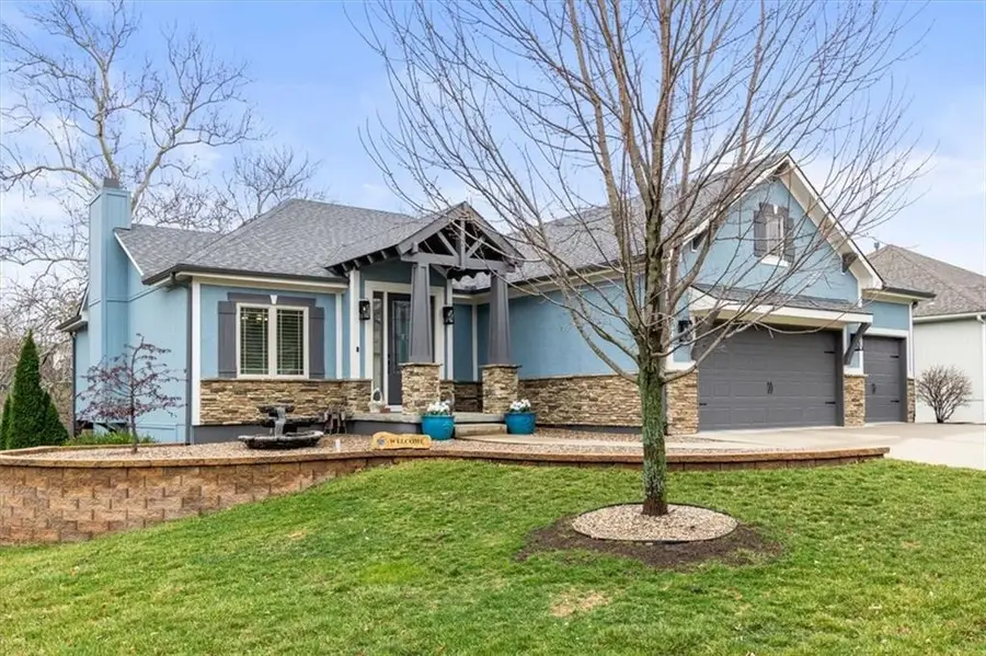 2600 SE Creek Ridge Court, Blue Springs, MO 64014 - #2