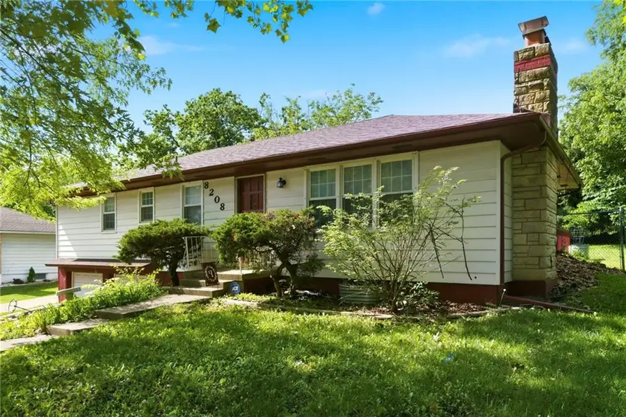 8208 E 79th Terrace, Kansas City, MO 64138 - #2
