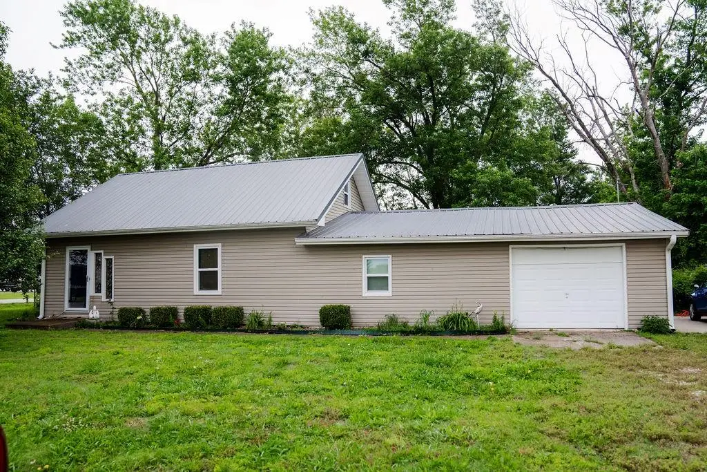 401 S Gartner Avenue, Altamont, KS 67330 - #1