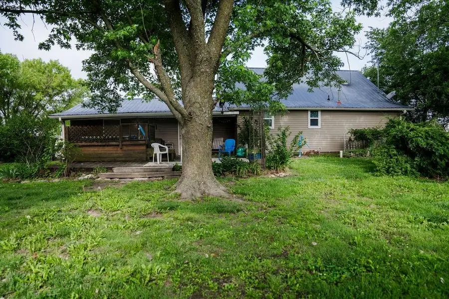 401 S Gartner Avenue, Altamont, KS 67330 - #3