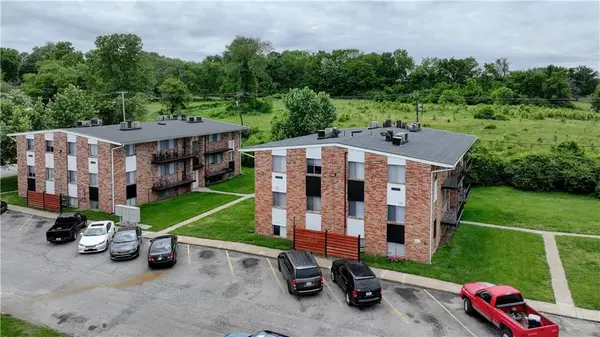7402 Overton Avenue, Raytown, MO 64133