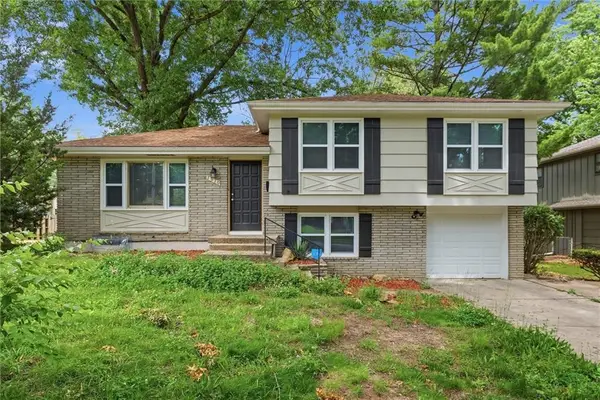 7910 E 93rd Terrace, Kansas City, MO 64138