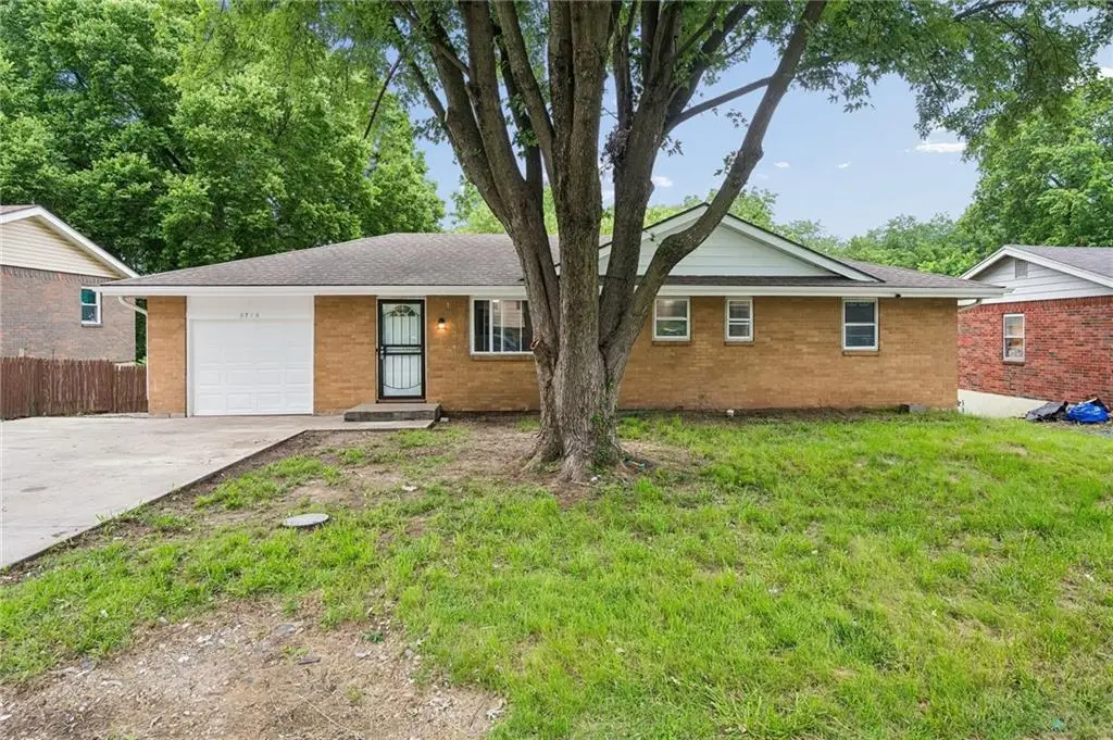 6716 NE Cotter Avenue, Kansas City, MO 64119 - #1