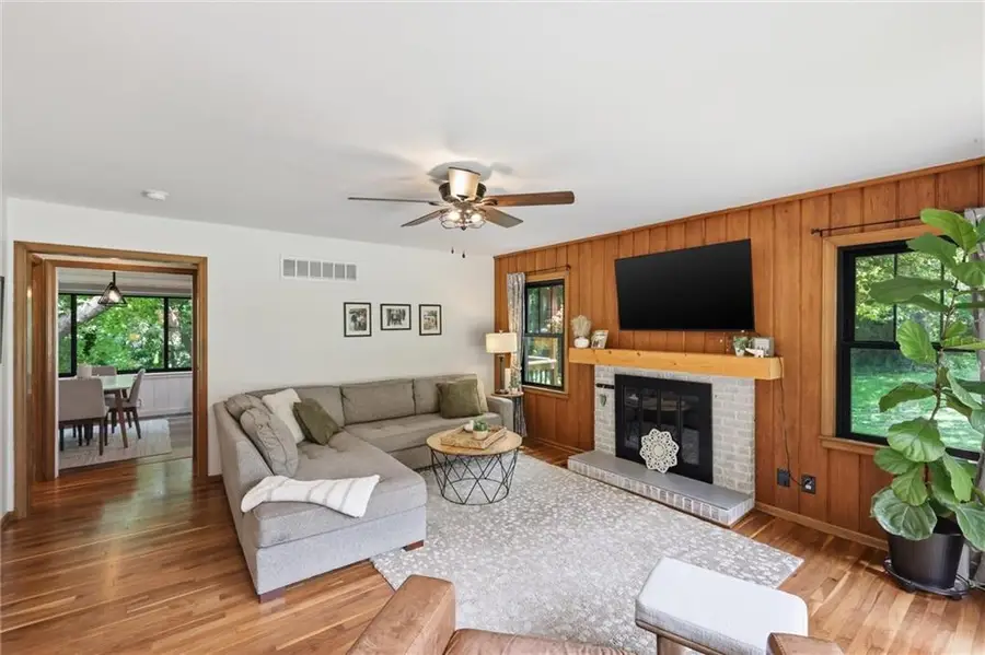 6311 Sherwood Lane, Merriam, KS 66203 - #3
