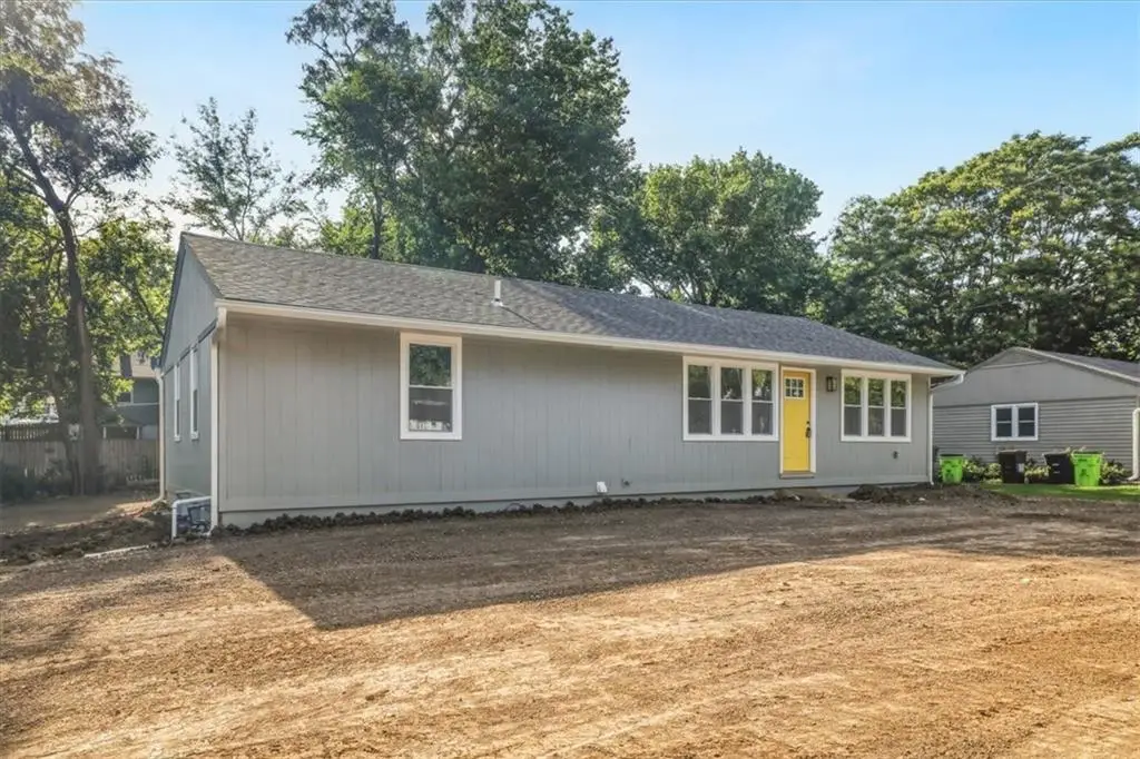 106 Baldwin Street, Belton, MO 64012 - #1