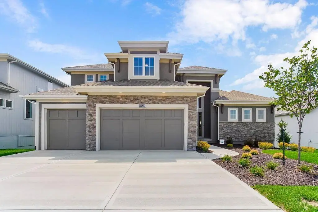 15188 W 168th Place, Olathe, KS 66062 - #1