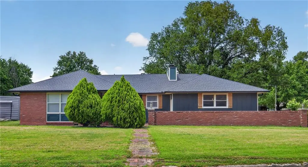 504 Sunset Circle, Columbus, KS 66725 - #1