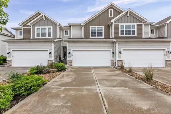3723 SW Walsh Drive, Lee's Summit, MO 64082