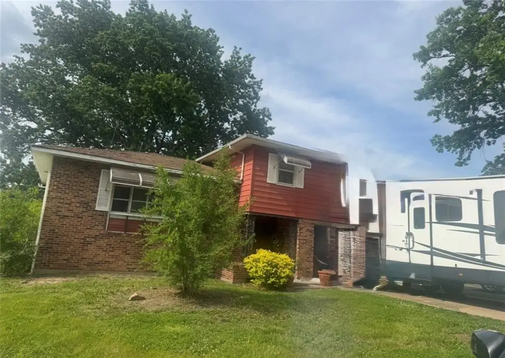 1020 Sunset Strip Street, Excelsior Springs, MO 64024 - #1