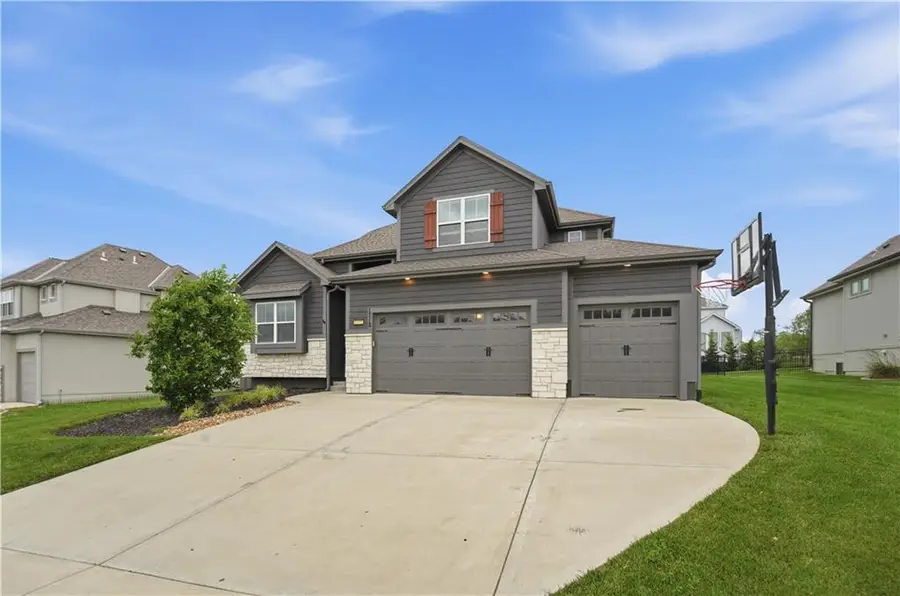 1712 SW 27th Street, Lees Summit, MO 64082 - #2
