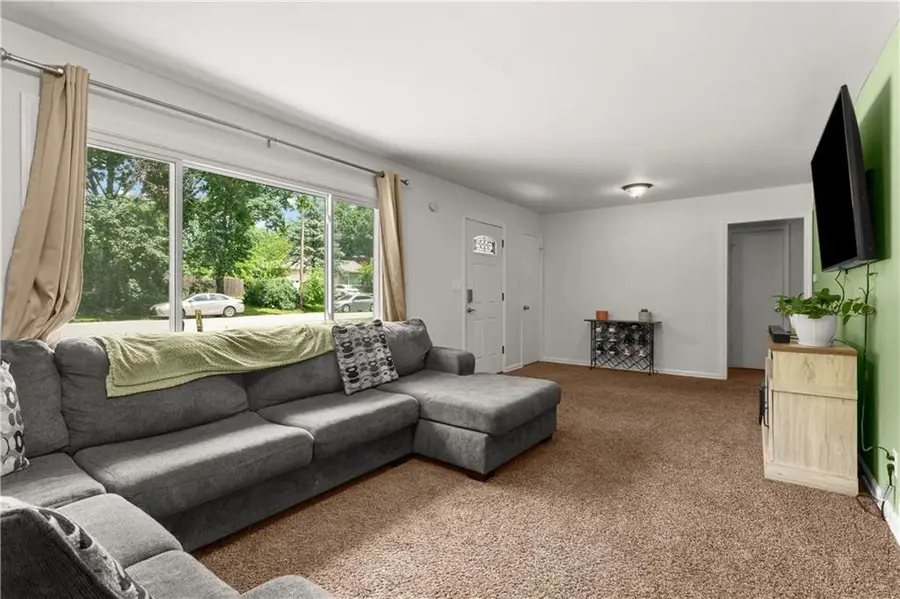 2522 Queen Ridge Drive, Independence, MO 64055 - #2