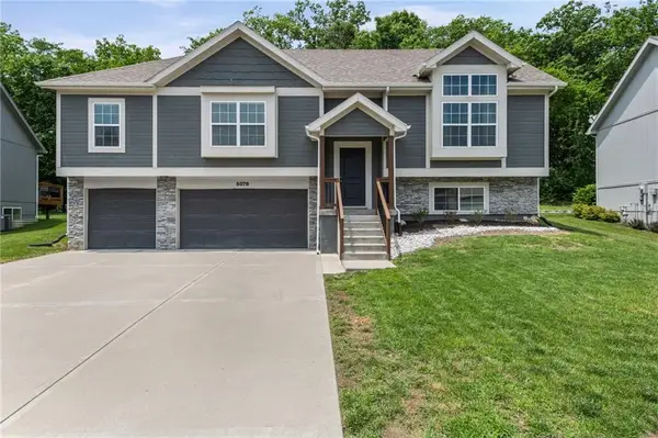 5076 NW Timberline Drive, Riverside, MO 64150