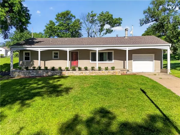 3940 N Grand Avenue, Kansas City, MO 64116