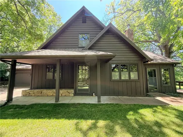 467 N 1600 Road, Lawrence, KS 66049