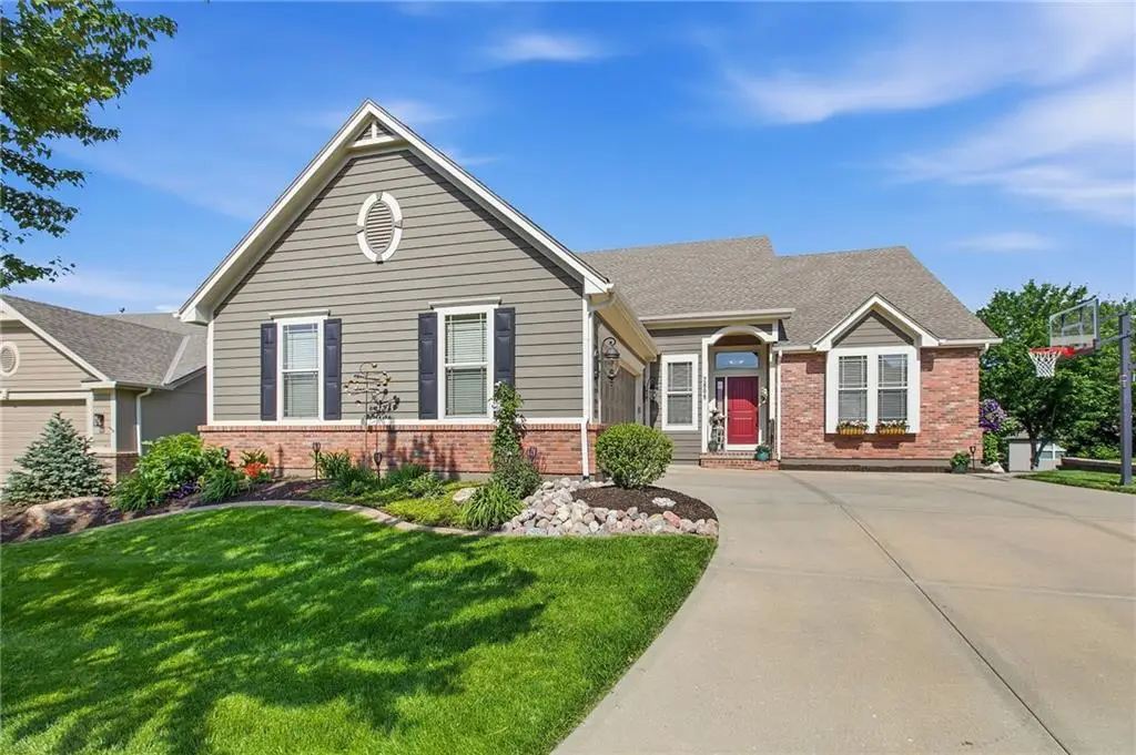 2808 S Brentwood Drive, Independence, MO 64055 - #1