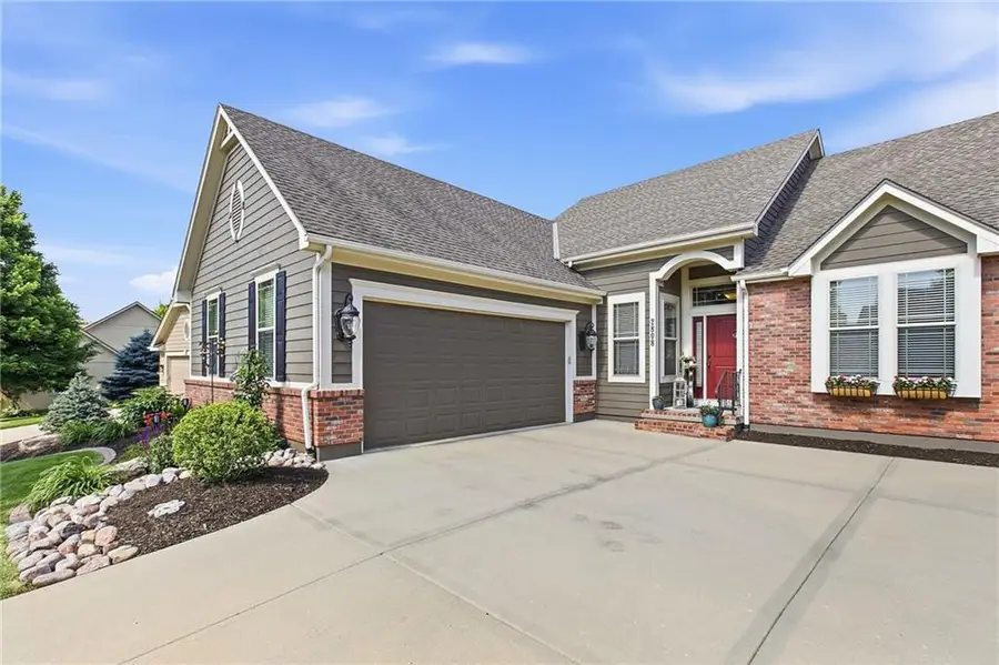 2808 S Brentwood Drive, Independence, MO 64055 - #3