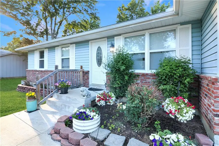 926 Ridge Drive, Warrensburg, MO 64093 - #2