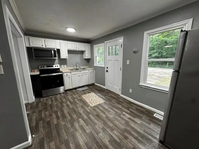 1526 Valley Road, Kansas City, KS 66102 - #2